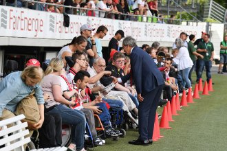 Soziales Engagement - VfB vs. Bebilla Sevilla (06.08.17)