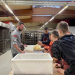 Meisterbäcker Jörg Schmid mit der Jugend des SSV Reutlingen