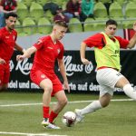 Florian Krajinovic vom SSV Reutlingen am Ball bei der Hallen-Gala in Sindelfingen
