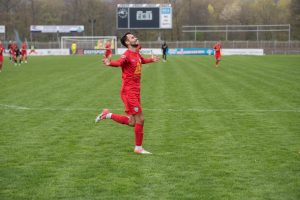 Riccardo Gorgoglione trifft zum 3:1 gegen den Offernburger FV