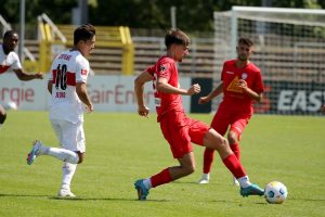 Mirhan Inan gegen den VfB Stuttgart
