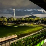 Kreuzeichestadion am Abend