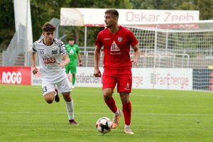 Werbebande von Oskar Zeeb beim SSV Reutlingen
