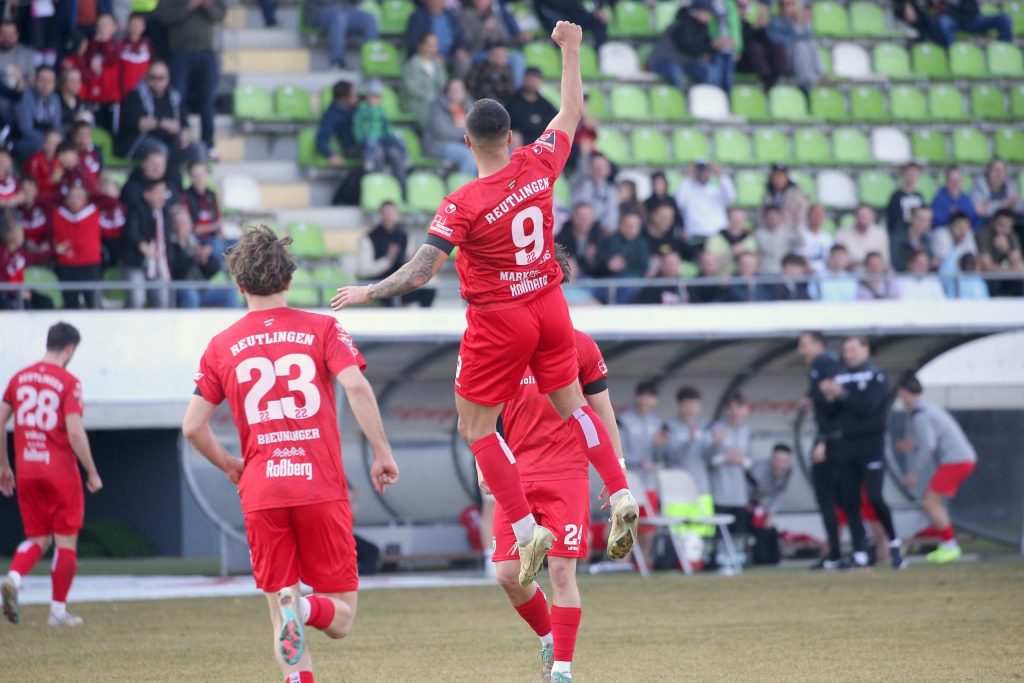 Markopoulos schnürt Doppelpack im ersten Heimspiel des SSv Reutlingen 2025 gegen den FC Zuzenhausen