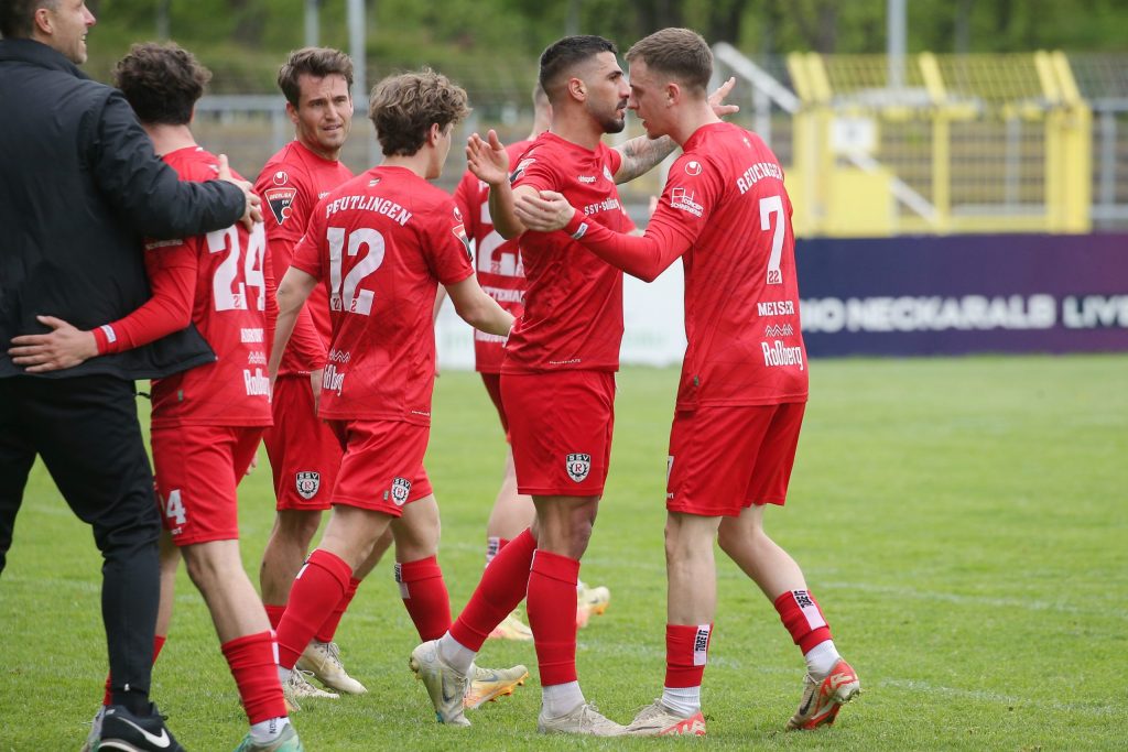 Der SSV Reutlingen 05 besiegt den VfR Mannheim mit 2:1