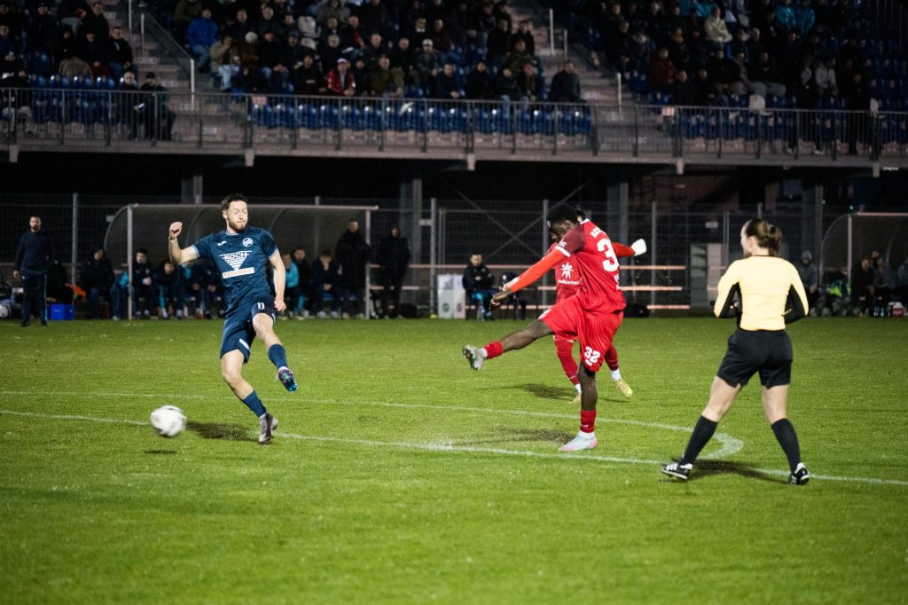 SSV Reutlingen punktet bei 1. CfR Pforzheim