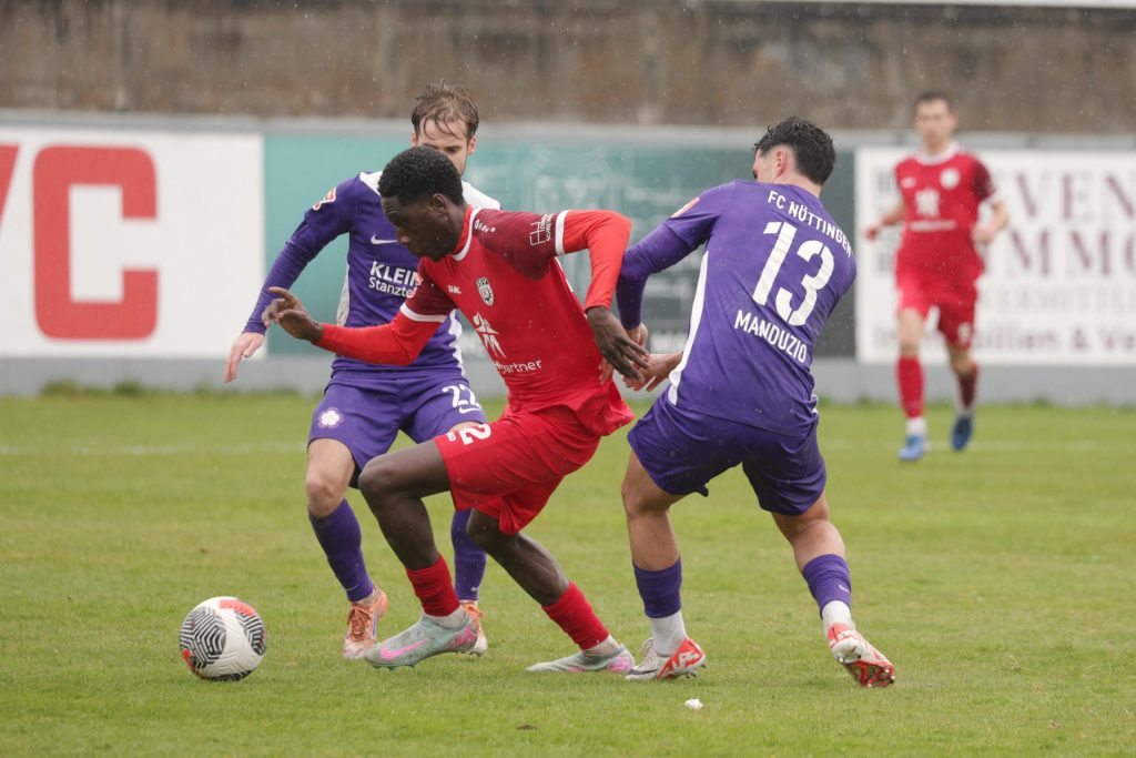 Auswärtspunkt nach Rückstand beim FC Nöttingen