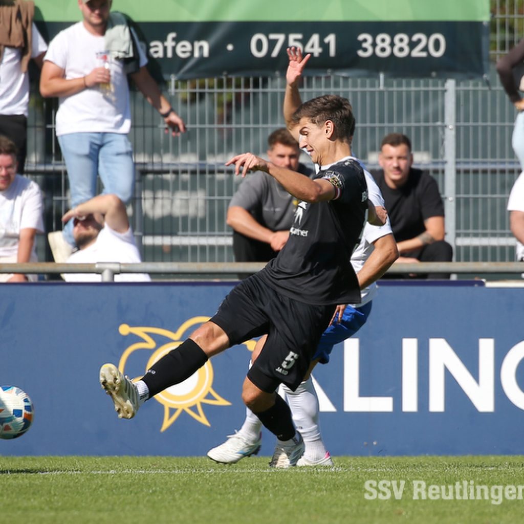 Präsentiert von der Volksbank Reutlingen: Im zweiten Teil des Heimspieldoppelpacks empfängt der SSV Reutlingen den FV Ravensburg. Die Nullfünfer wollen unbedingt punkten.
