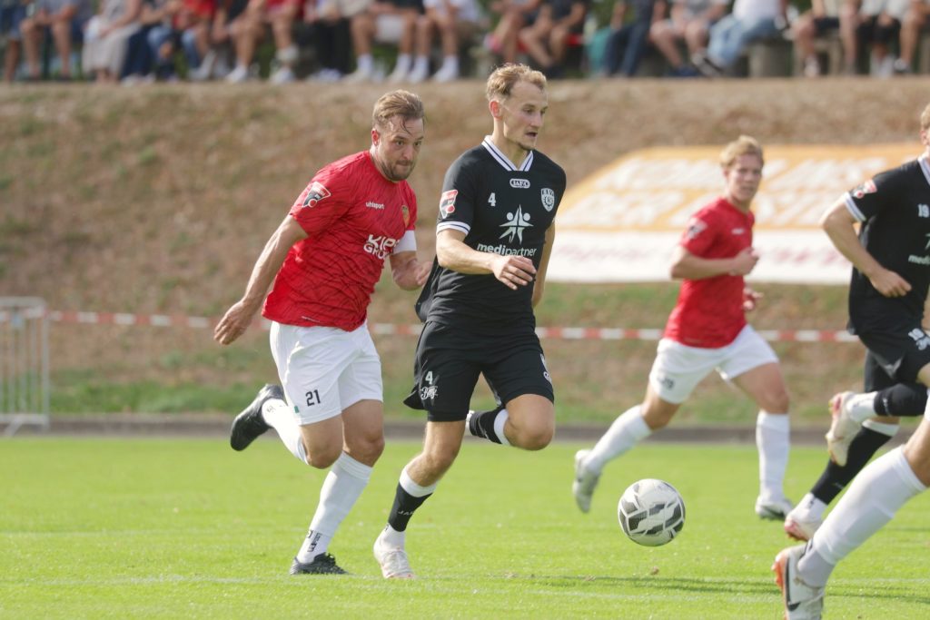 Drei Punkte in Holzhausen